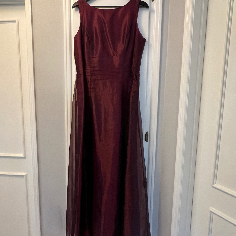 Full length formal maroon dress - 13/14